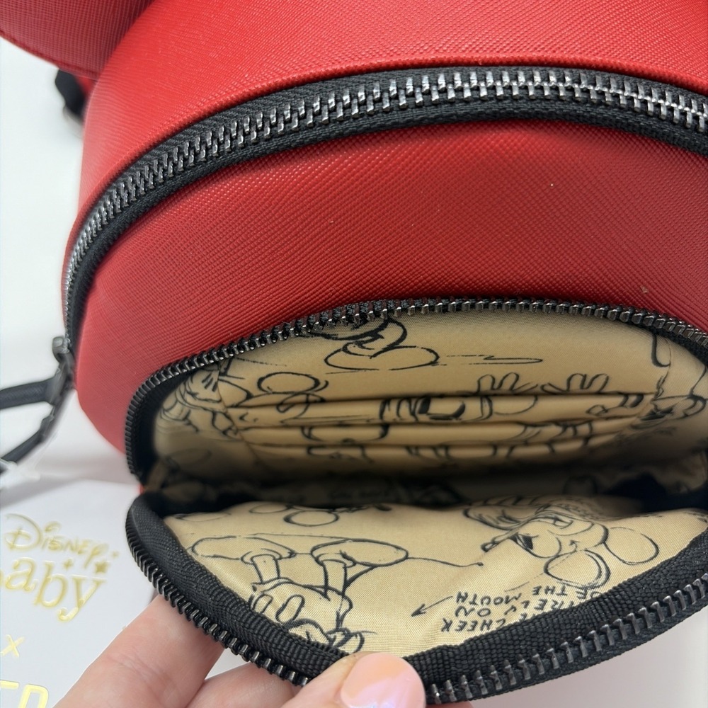 Freshly Picked Mickey Anaheim Fanny Pack Belt Bag Walt Disney World Red - Picture 4 of 6
